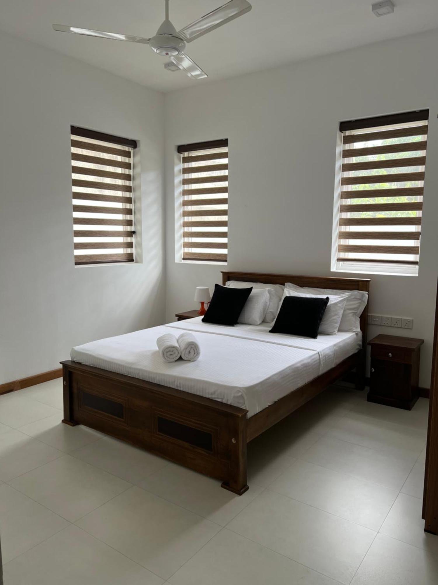 Silina Airport Residence & Transit Hotel Katunayake Exterior photo