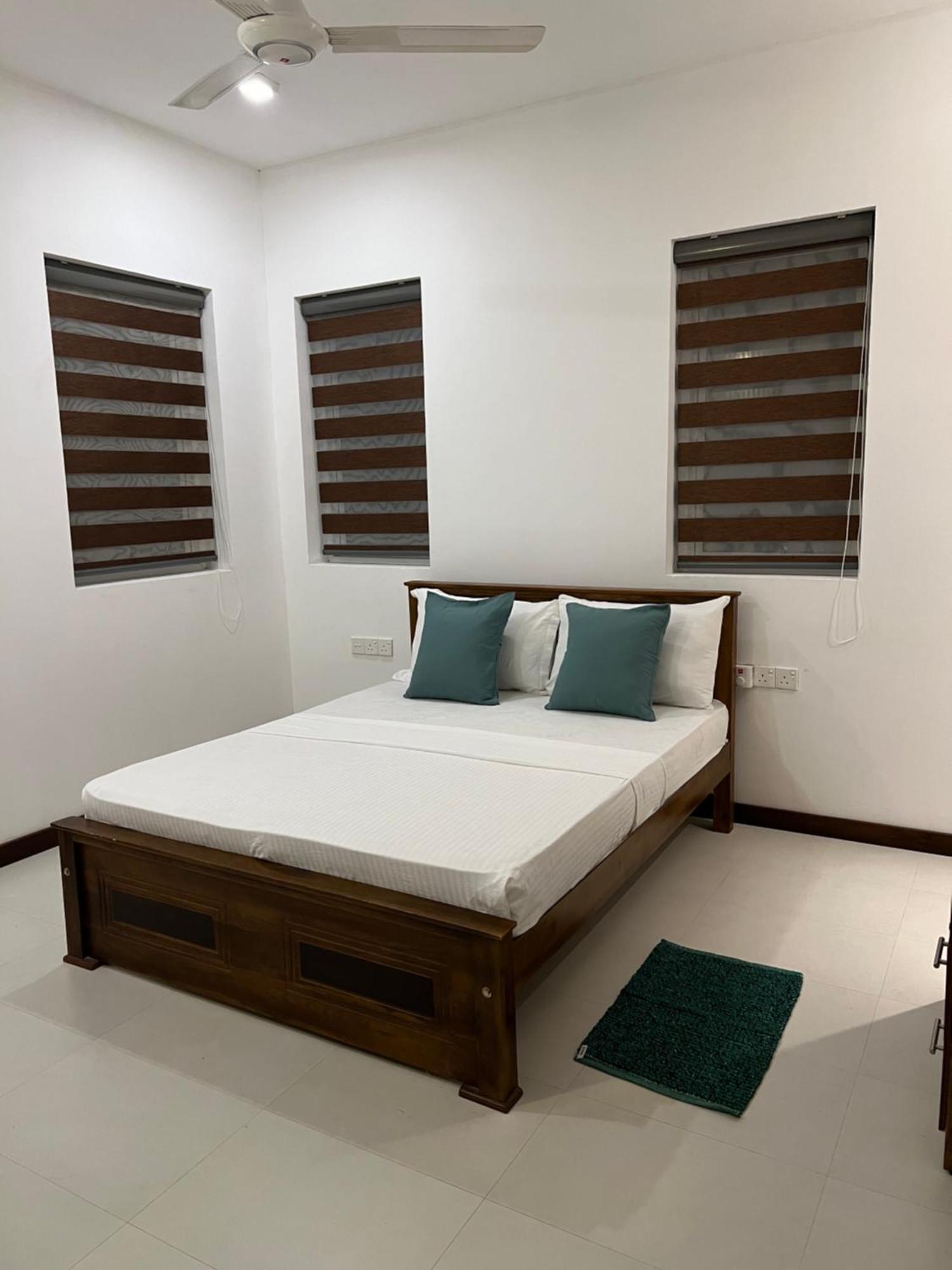 Silina Airport Residence & Transit Hotel Katunayake Exterior photo